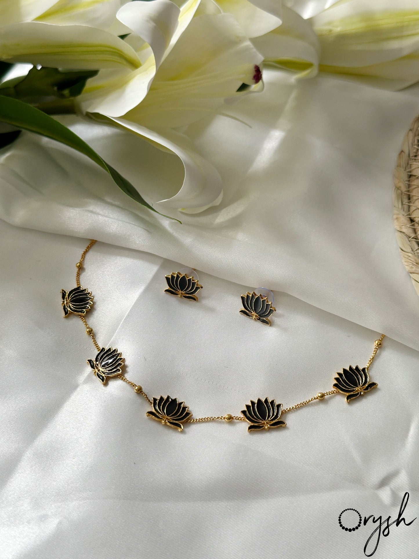 Budget Lotus Charm Necklace - 182