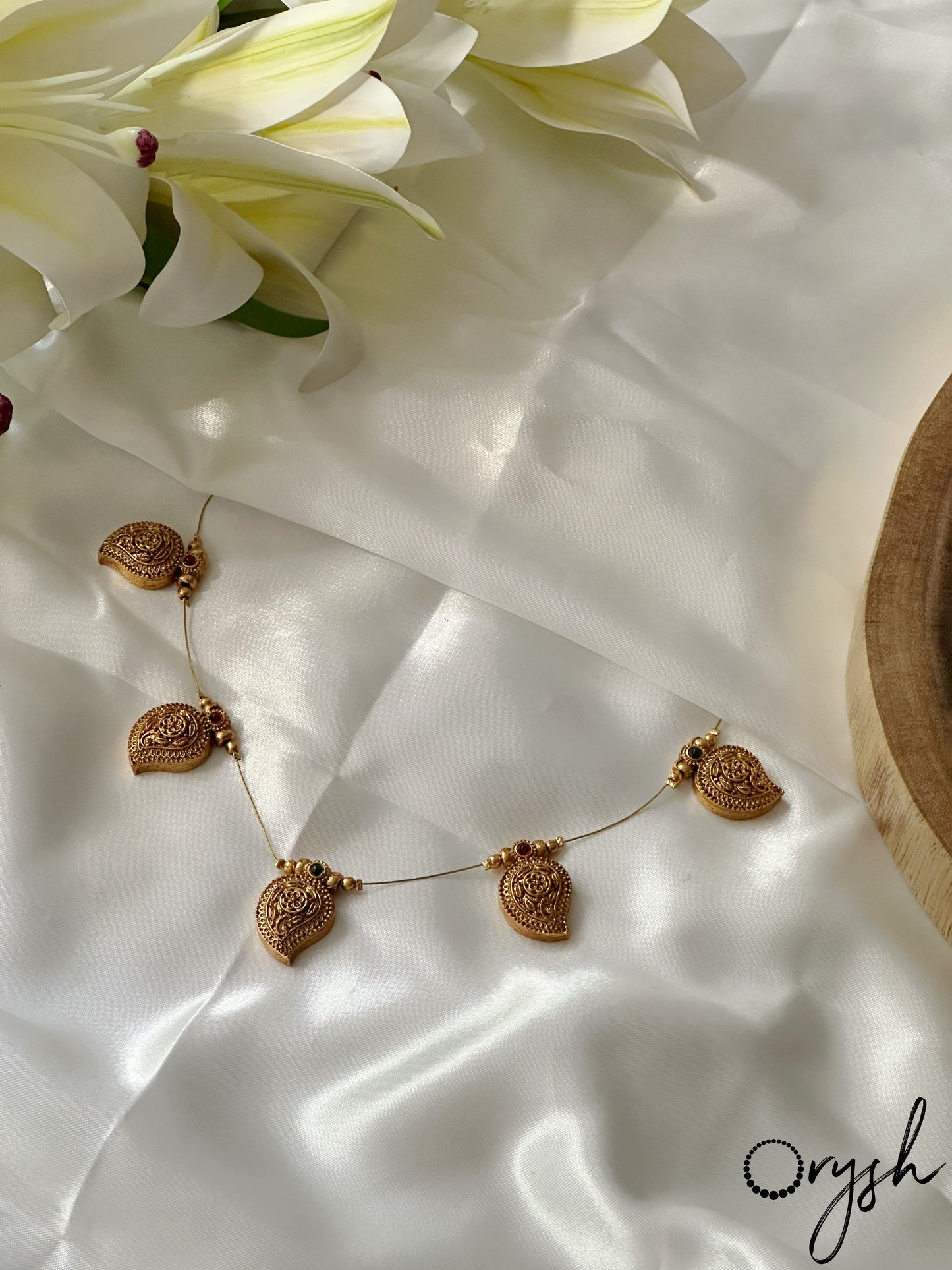 Invisible Mango Necklace - 165